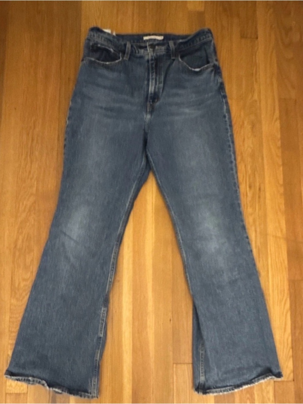 Levi's Big E Women’s 70s High Flare Jeans Blue Jeans Medium Wash Distressed